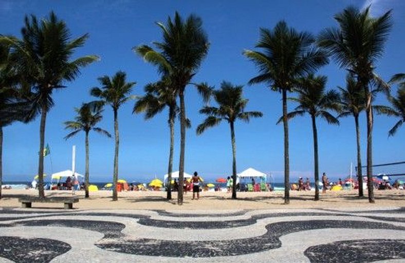 APARTAMENTO INTEIRO LOCALIZADO EM COPACABANA VISTA PARA MAR